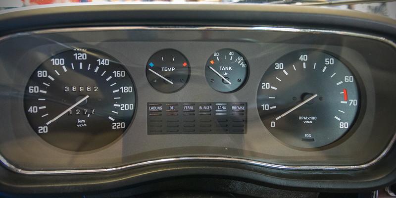 Retro Classics Cologne 2018, BMW E3 Limousinen Club e. V.: BMW 3,0 L, Tacho-Instrumente