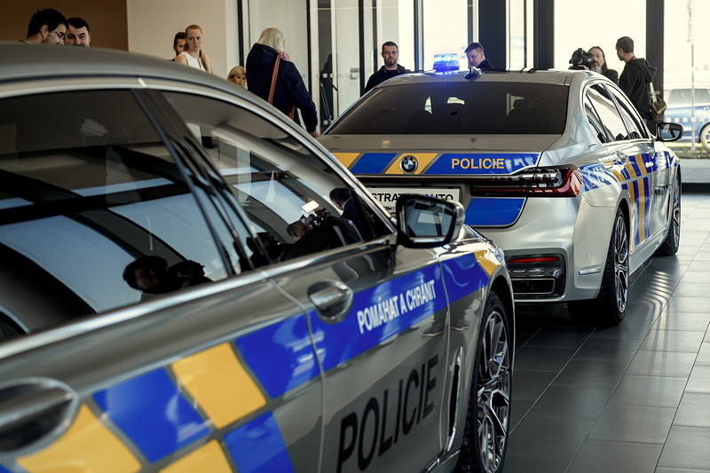 BMW 745Le xDrive - bergabe an die tschechische Polizei