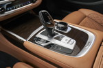 BMW 750Li xDrive (G12 LCI), Mittelkonsole mit Schaltkulisse