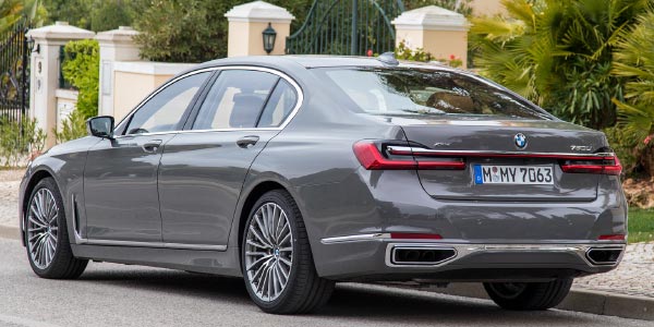 BMW 750Li xDrive (G12 LCI)