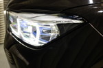 Alpina B7 mit BMW Laserlight, das rund 600 m weit leuchtet.