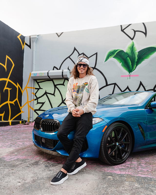 BMW M850i xDrive Cabrio in Miami mit Street Art K�nstler Spencer 'MAR' Guilburt @this_means