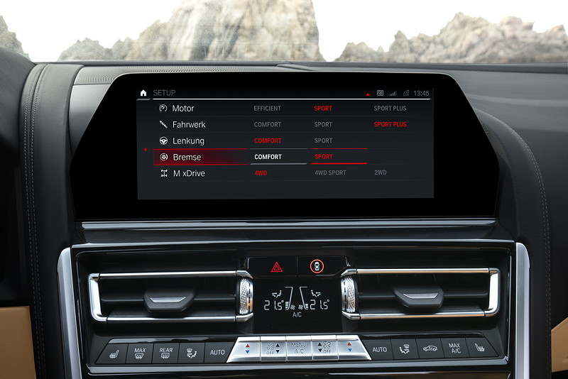 BMW M8 Competition Cabrio, Bordbildschirm: M Einstellungen