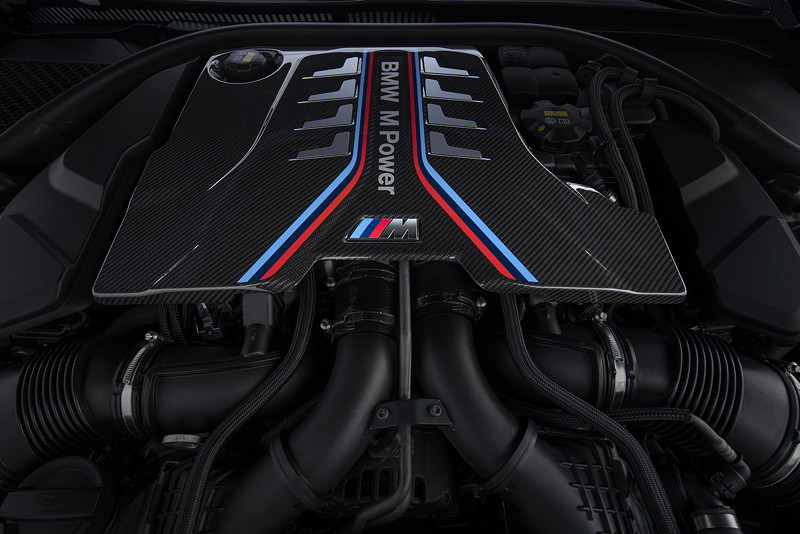 BMW M8, V8-Triebwerk mit M TwinPower Turbo Technologie, Hochdrehzahl-Charakteristik und bis zu 460 kW/625 PS.