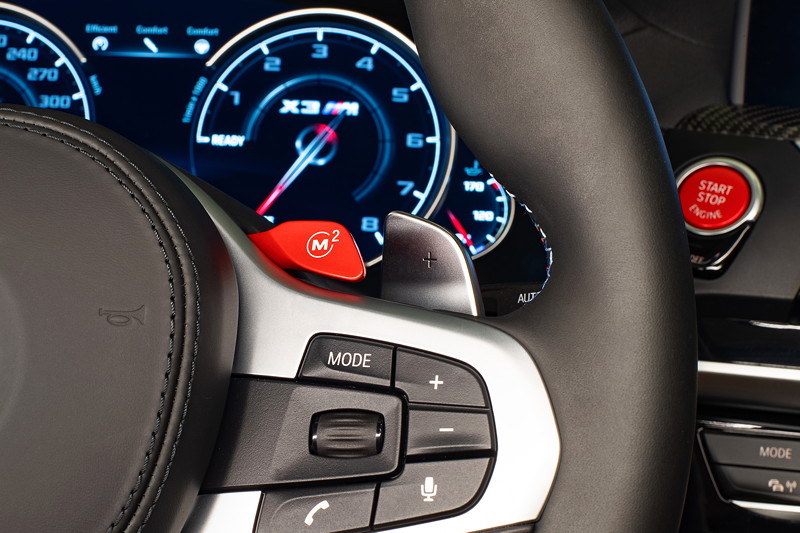 Der neue BMW X3 M Competition. Multifunktionslenkrad mit M spezifischen Zusatztasten.