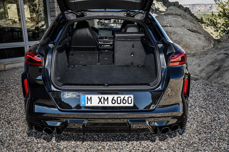Der neue BMW X6 M Competition (F96). Kofferraum.