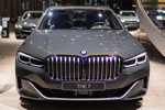 BMW 745e auF der IAA 2019
