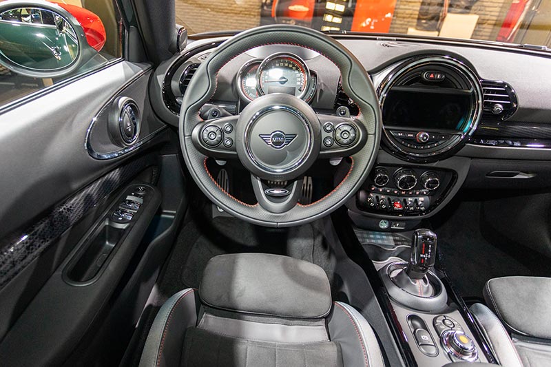MINI John Cooper Works Clubman, Cockpit