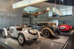 Mercedes-Benz Museum Stuttgart, Mythos 3: Umbrüche - Diesel und Kompressor, vorne mit dem Mercedes 10/40 PS Sport-2-Sitzer.