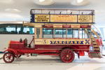 Milnes-Daimler Doppeldeckerbus, kamen ab 1904 allein in London 400mal zum Einsatz. 4-Zyl., 28 PS, vmax: 20 km/h, 34 Sitzplätze.