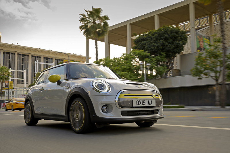 Der neue MINI Cooper SE.