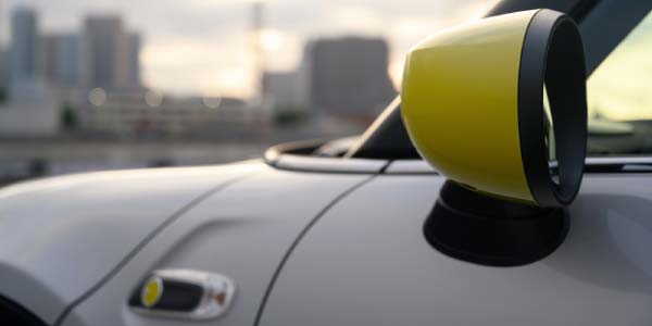 Der neue MINI Cooper SE, Aussenspiegelkappen optional in gelb.