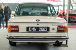 BMW 2002 L mit Sonderausstattung L-Paket, erkenntlich am L mit Platte unter dem Modellschriftzug