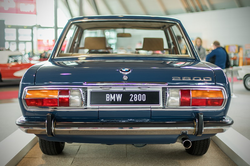 BMW 2800, das Auto wurde einst durch den BMW Hndler Alfred Wahl KG in Httental-Weidenau ausgeliefert