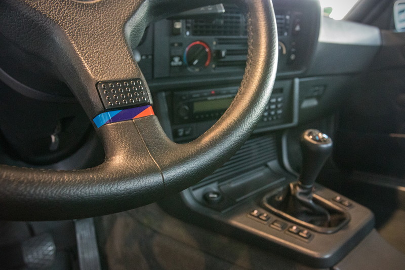 BMW 635 CSi, Leder-Lenkrad mit BMW M Farben