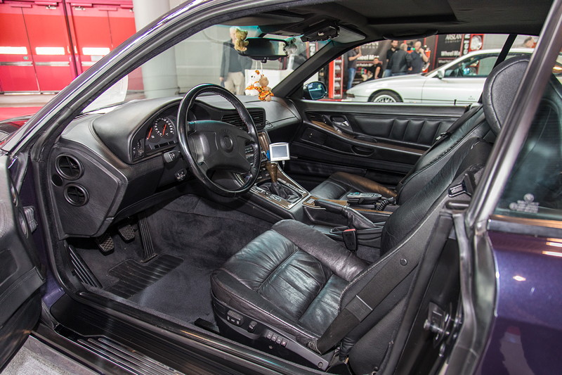 BMW 850 CSi, Innenraum mit Voll-Lederausstattung aus Naturleder