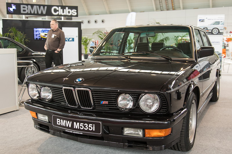 BMW M535i, ausgestellt auf dem BMW Clubs Gemeinschaftsstand, Retro Classic