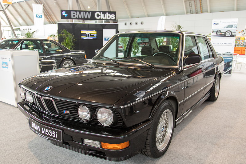 BMW M535i, ausgestellt auf der Retro Classic 2019 in Stuttgart