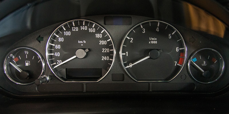 BMW Z3 Coup 3.0i, Tachoinstrumente