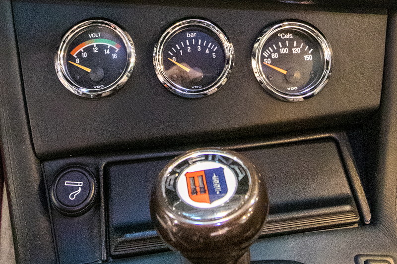 BMW 316i Baur Topcabriolet TC2, Mittelkonsole mit Zusatz-Instrumenten