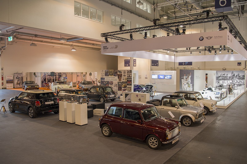BMW Group Classic Messestand, Techno Classica 2019: Mini Clubfahrzeuge.