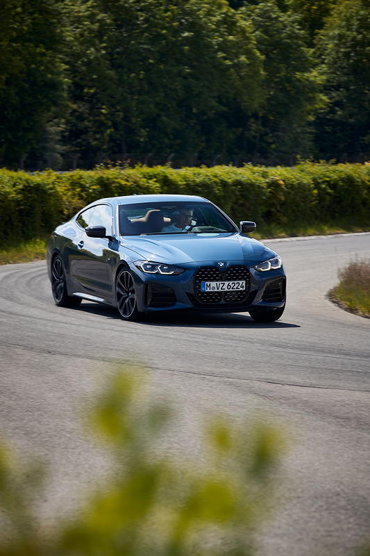 Digitale Weltpremiere des neuen BMW 4er Coup�s. Klaus Fr�hlich, Mitglied des Vorstands der BMW AG, Entwicklung.