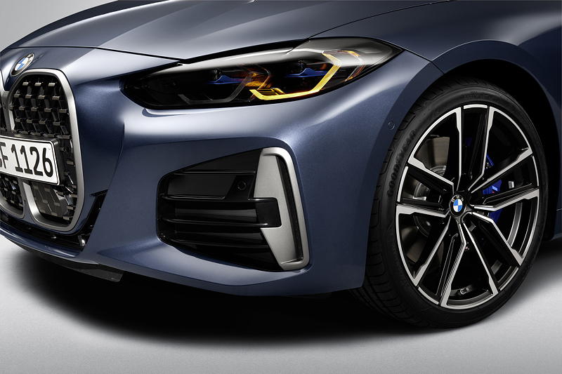 BMW M440i xDrive Coup�