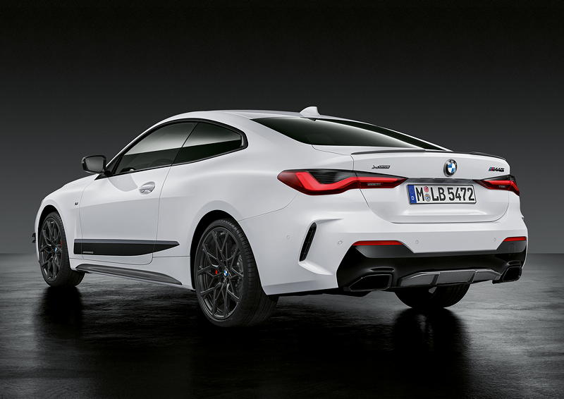 BMW 4er Coup�. M Performance Parts.