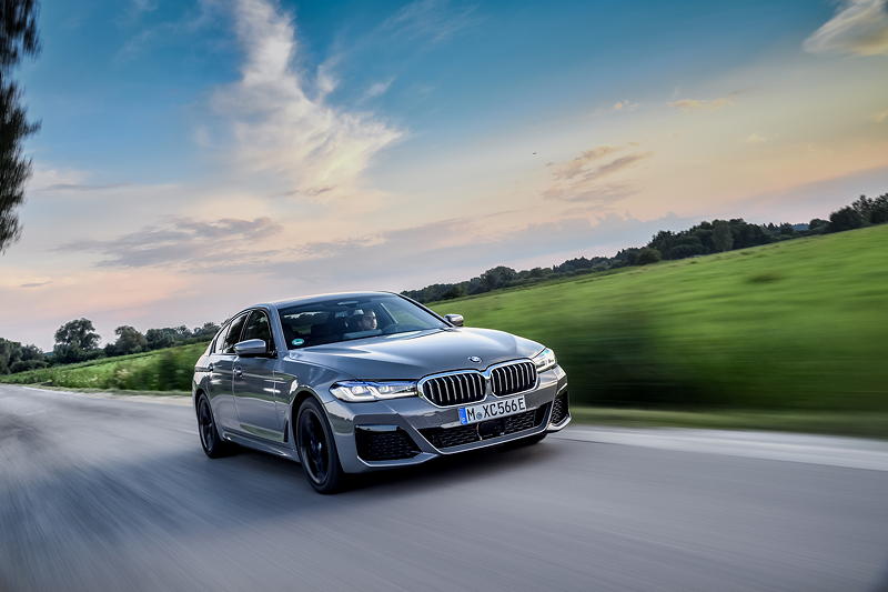 Die neue BMW 545e xDrive Limousine.