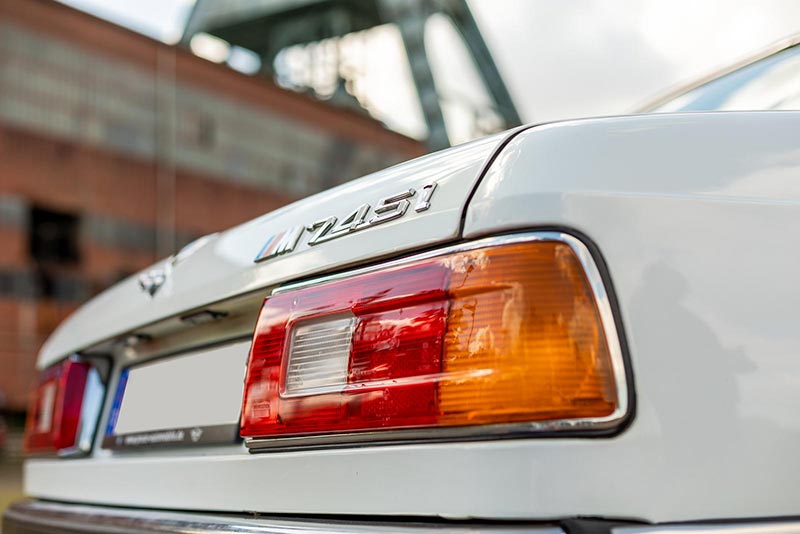 BMW 745iA (E23) - seltene SdAfrika Version mit M1 Motor