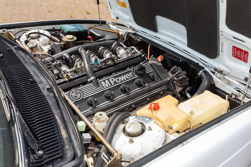 BMW 745iA (E23) - seltene SüdAfrika Version mit M1 Motor, 6-Zylinder, 3.453 ccm Hubruam, 24 Ventile.