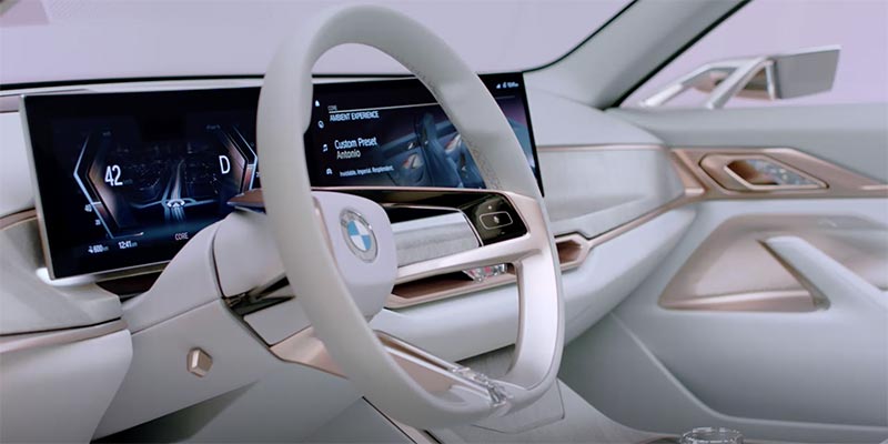 BMW Concept i4, Lenkrad und neuer Curved Screen