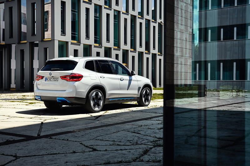 Der erste BMW iX3
