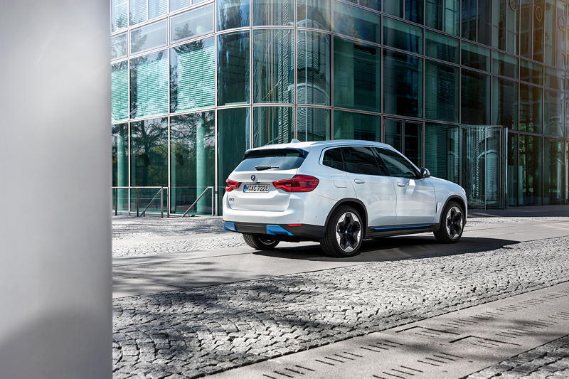 Der erste BMW iX3