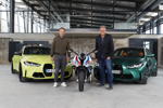 Markus Flasch (links) und Markus Schramm prsentieren den neuen M3, M4 und die M 1000 RR.