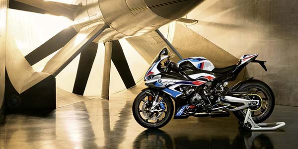 Die neue BMW M 1000 RR - Windkanal