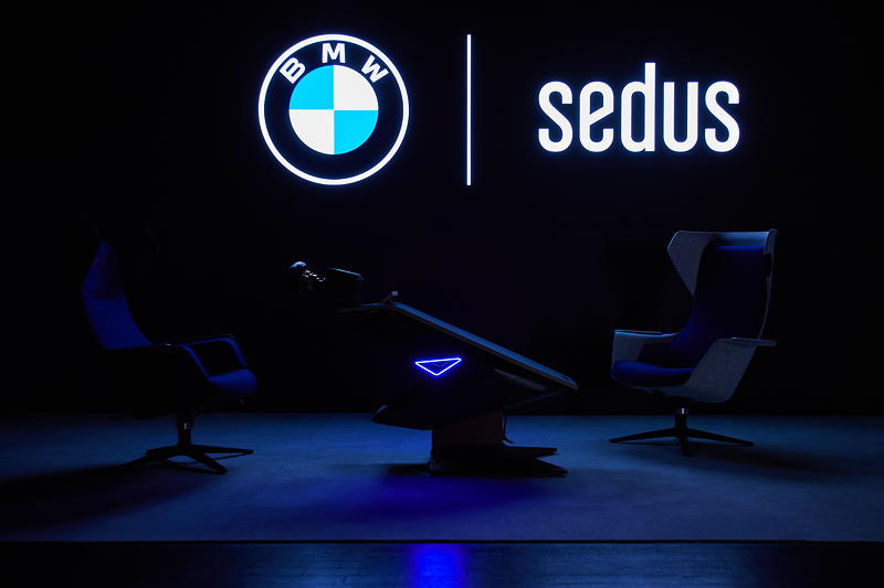 05.12.2020. BMW SIM Live, Event, Show, BMW Welt, Fusion SL Concept.