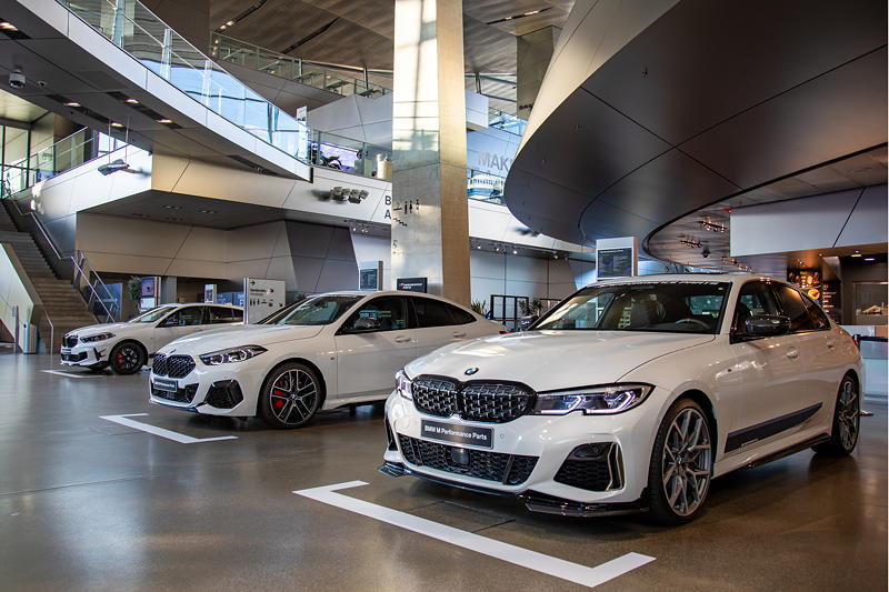 BMW Welt, BMW M Performance Parts Ausstellung mit BMW 3er, BMW 2er Gran Coup� und BMW 1er