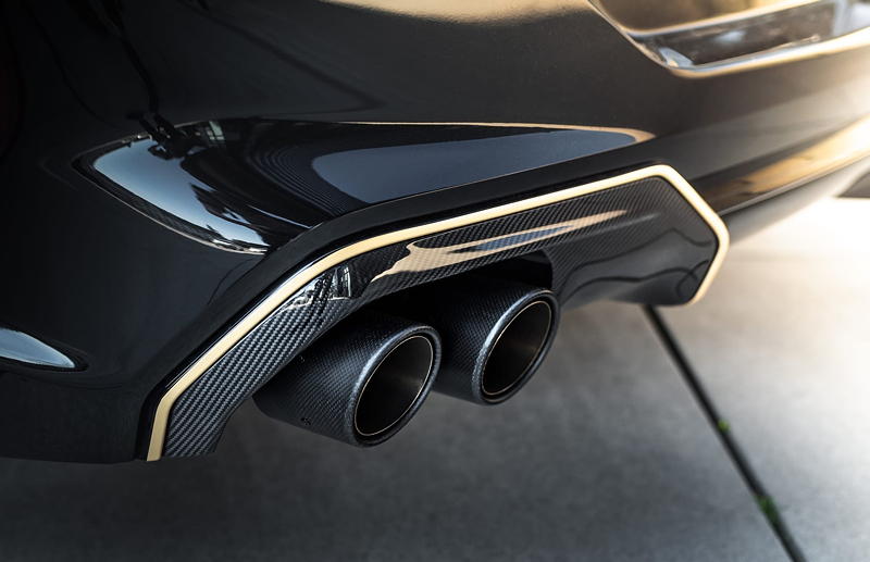 Manhart MH8 800 mit MANHART Edelstahl Endschalldmpfer mit Klappenfunktion