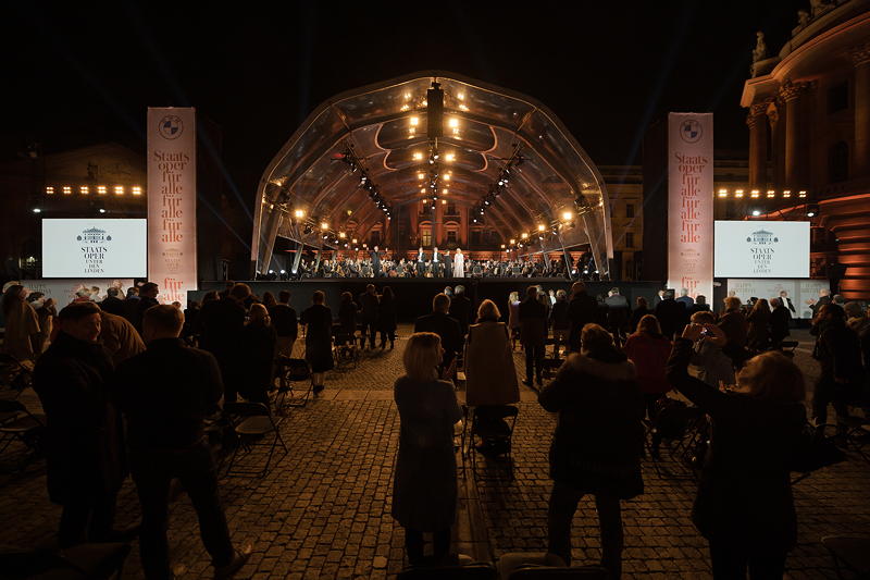 Staatsoper fr alle 2020: Live-Konzert mit Daniel Barenboim, der Staatskapelle Berlin sowie Anne-Sophie Mutter, Julia Kleiter, Waltraud Meier, Andreas Schager, Ren Pape und dem Staatsopernchor.