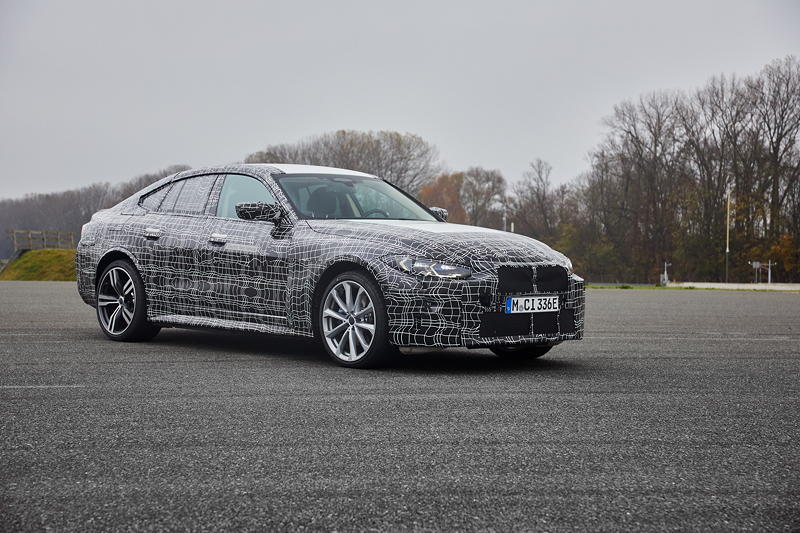 BMW i4 (Prototyp) - finale Kalibrierungsfahrten auf dem BMW Testgelnde in Aschheim