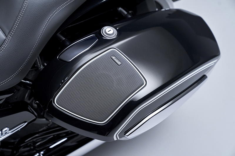 Die neue BMW R 18 B. Marshall Soundsystem.x 
