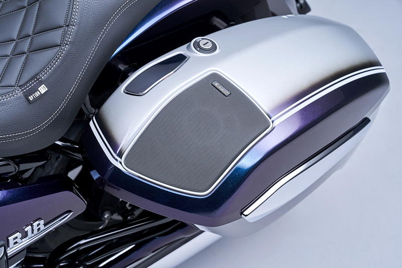 Die neue BMW R 18 B. Marshall Soundsystem.