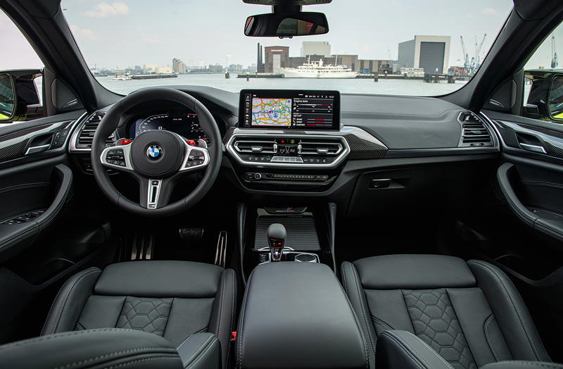 Der neue BMW X4 M Competition, Interieur vorne