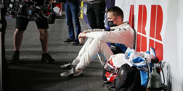 Am Boden: Maximilian Gnther schied auch im 2. Saisonrennen der Formel E 2021 nach Unfall mit seinem BMW iFE.21 aus.
