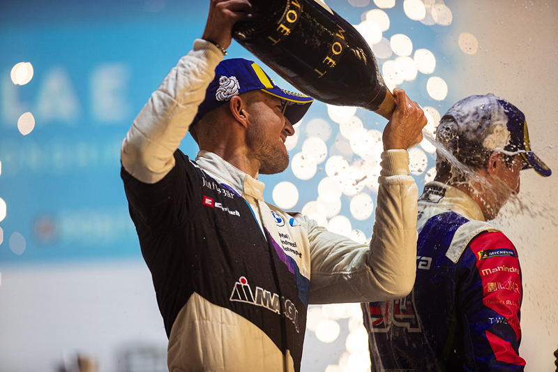 London (GBR), 23.-25.06.21. ABB FIA Formula E London E-Prix, Sieger Jake Dennis (GBR) #27 BMW iFE.21.