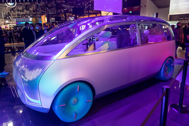 MINI Vision Urbanaut