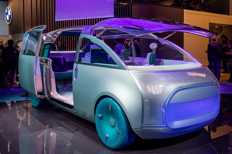 MINI Vision Urbanaut
