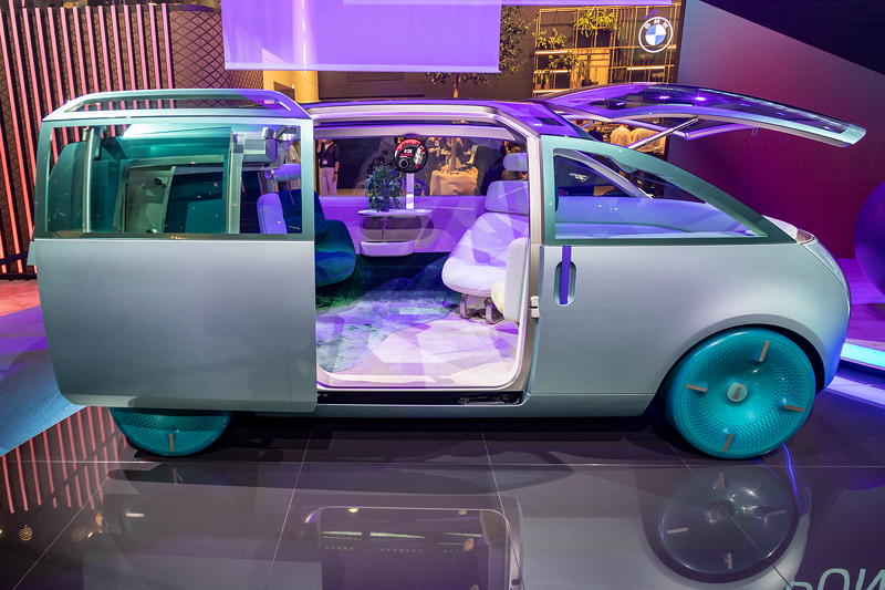 MINI Vision Urbanaut