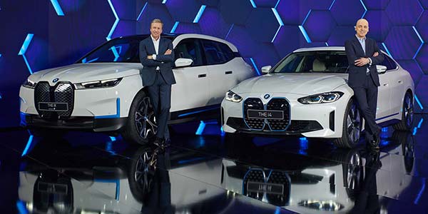 BMW iX und BMW i4 mit Oliver Zipse, Vorsitzender des Vorstands der BMW AG, und . Dr. Nicolas Peter, Mitglied des Vorstands der BMW AG, Finanzen.